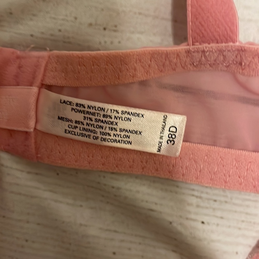 NWOT Victorias Secret bra w/coordinating panty. Sizes 38D and XL.​​​​ - Picture 8 of 11